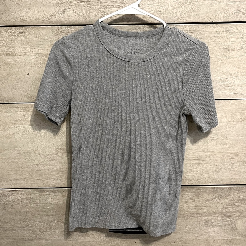 Ribbed Tee